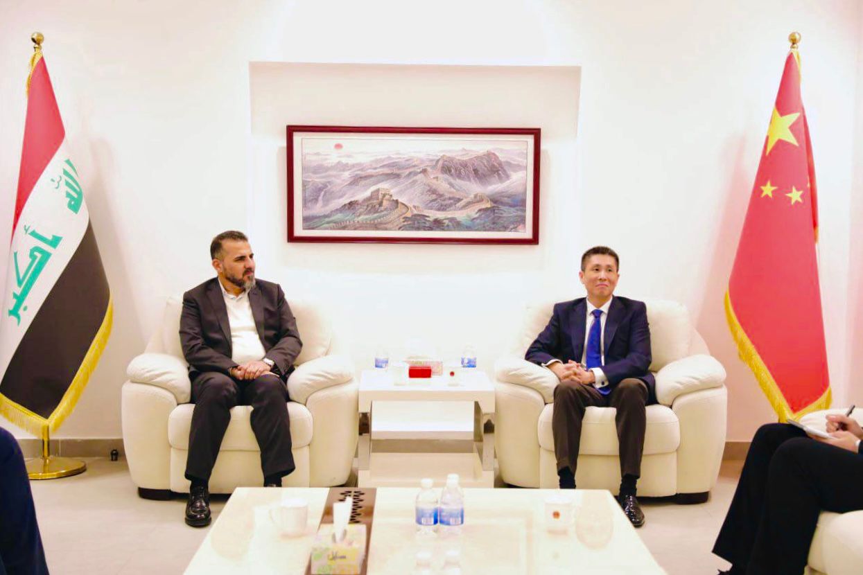 عضو مجلس النواب حسين مؤنس  يبحث مع السفير الصيني العلاقات الثنائية بين البلدين وسبل تطويرها اقتصاديا..
