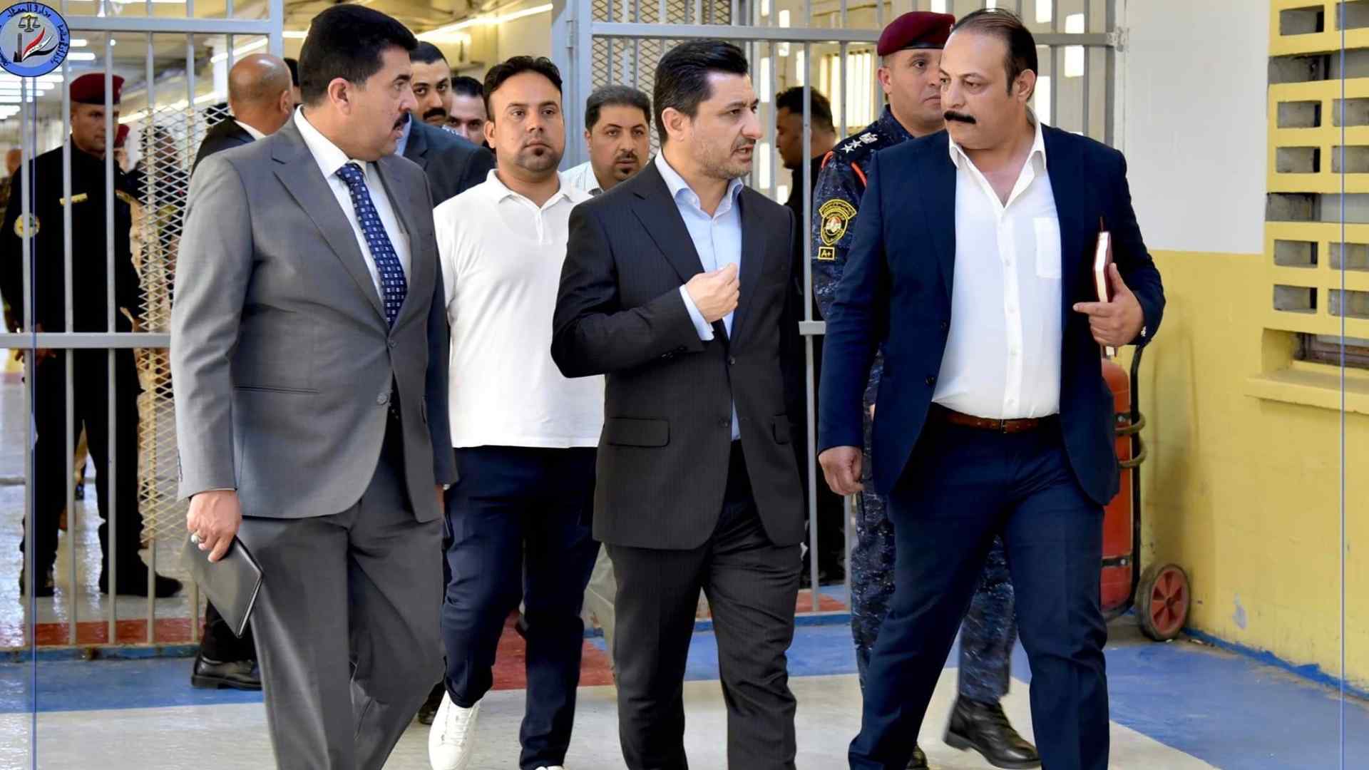 وزير العدل يوجه بصيانة السجون، لتوفير بيئة إصلاحية آمنة وصحية تحفظ كرامة النزلاء