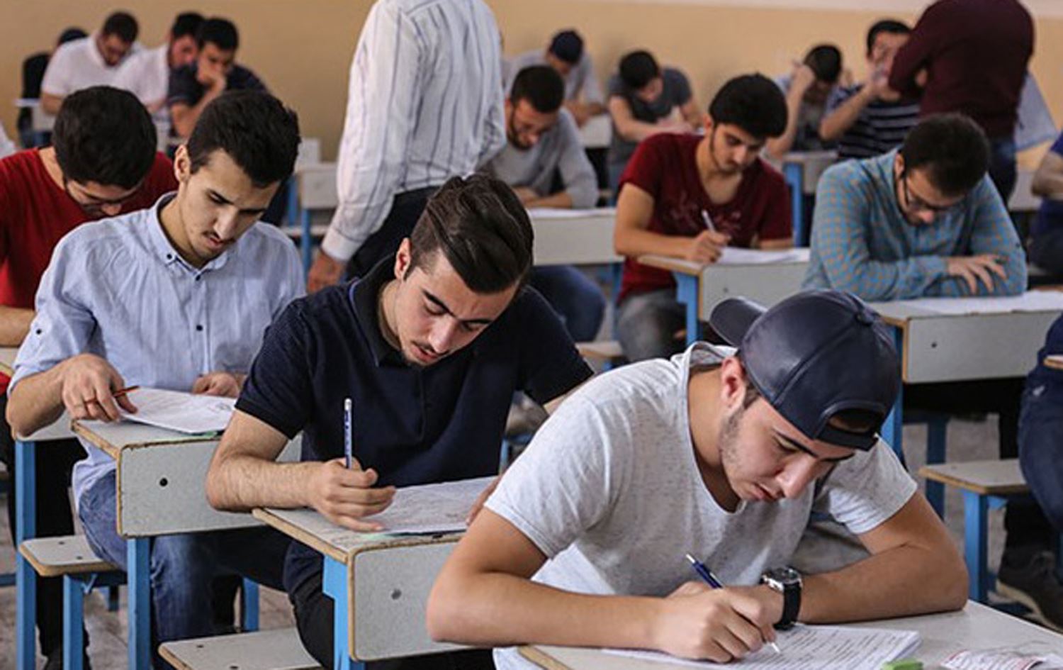 التربية : امتحانات السادس الإعدادي تسير بانسيابية عالية