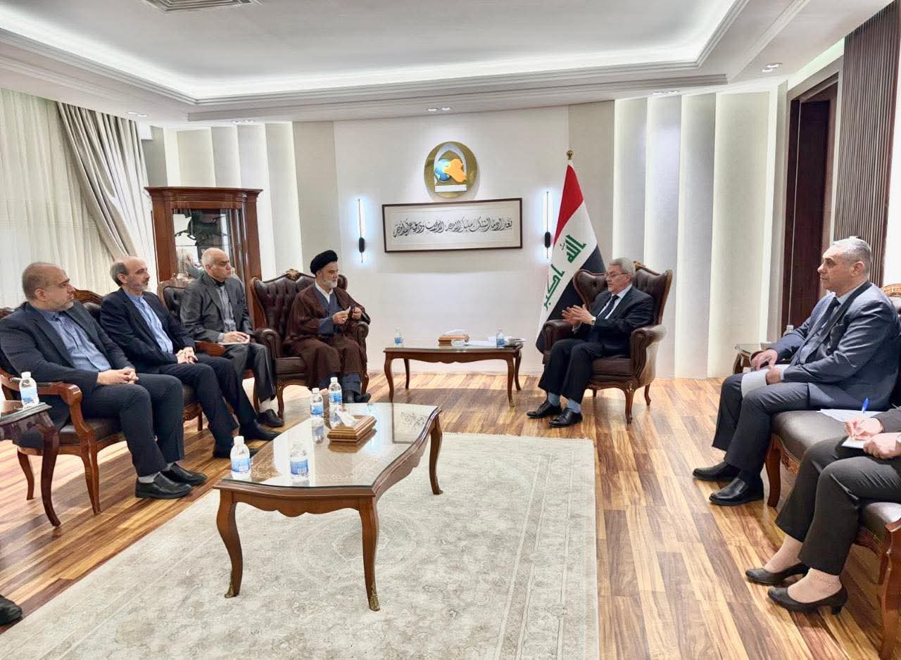 وكيل وزارة الخارجية للعلاقات الثنائية يستقبل نائب رئيس لجنة الأمن القومي والسياسة الخارجية في مجلس الشورى الإيراني