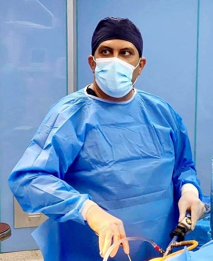 النجف : إجراء عملية نادرة لتصنيع الرباط الصليبي الخلفي بالناظور في المدينة الطبية