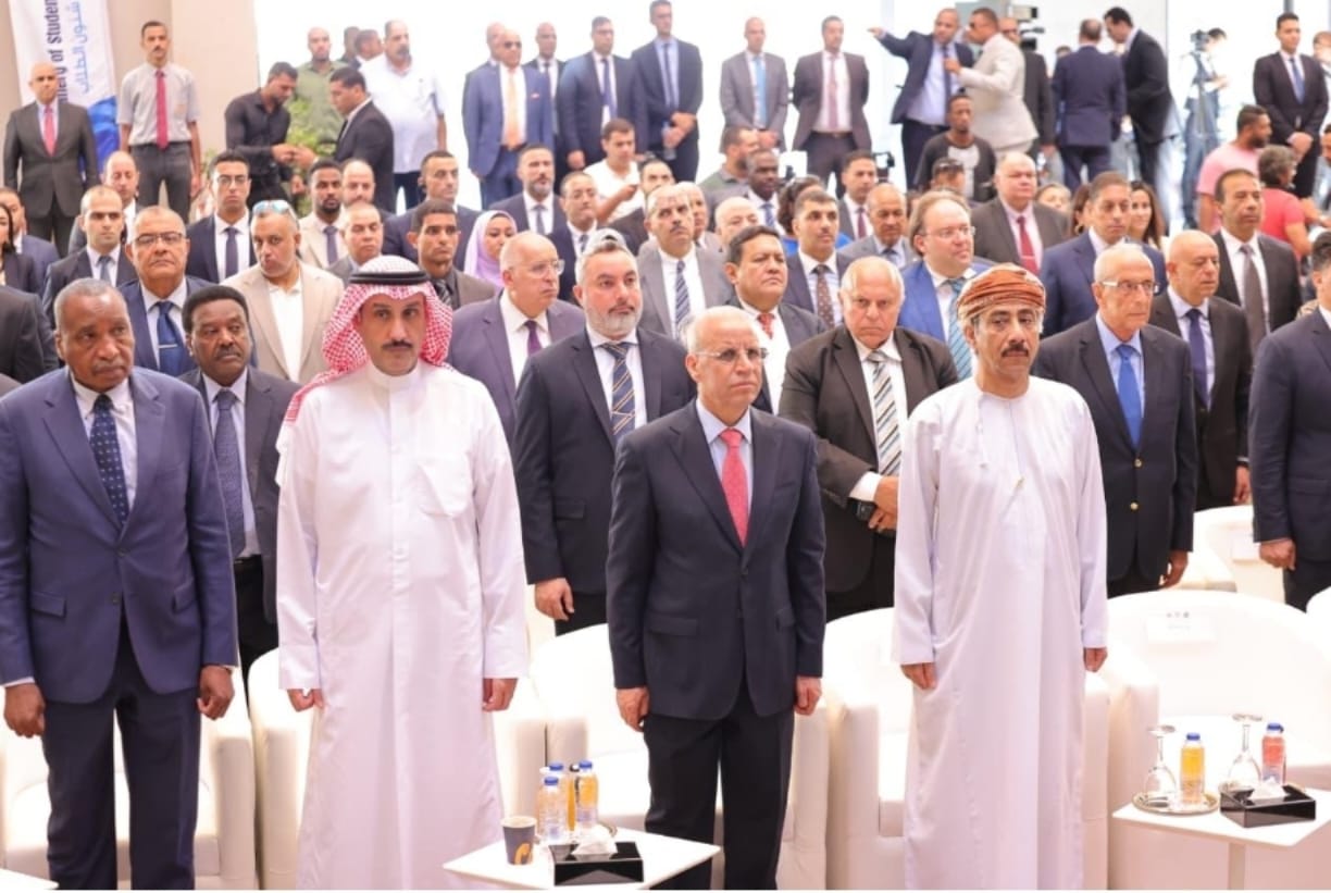 السفير العراقي يشارك في المنتدى العربي للذكاء الاصطناعي في القاهرة