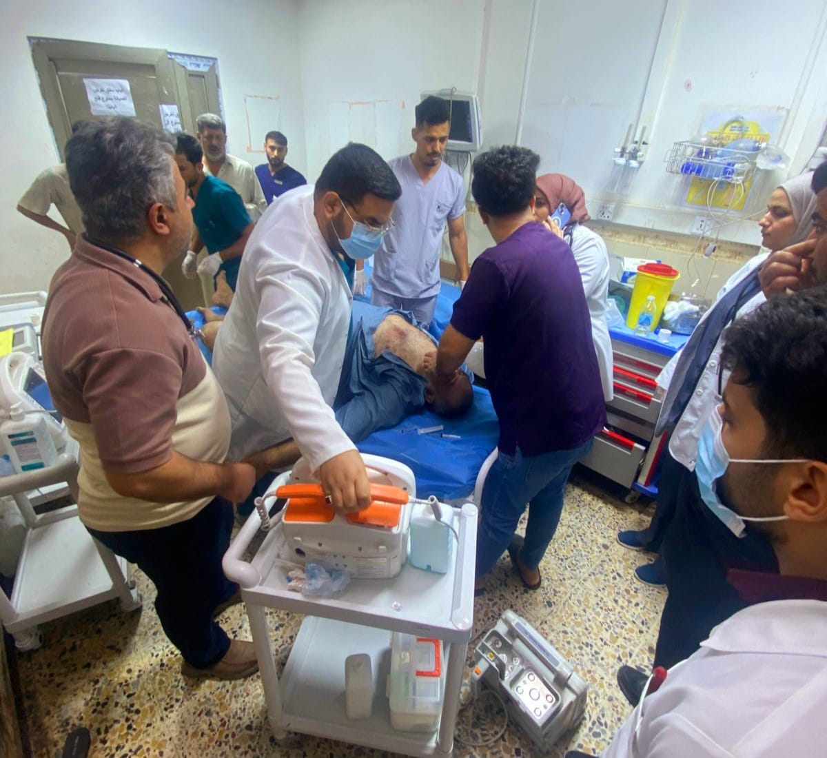 النجف : مدينة الصدر الطبية تنقذ حياة مريض بعد توقف قلبه لأكثر من 15 دقيقة..