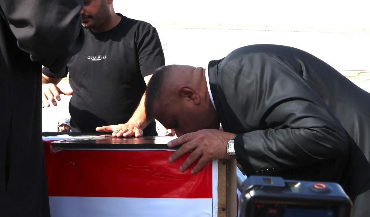 بمراسيم تشييع مهيب.. وزارة الداخلية تودع شهداءها الأبطال من قوات الشرطة الاتحادية