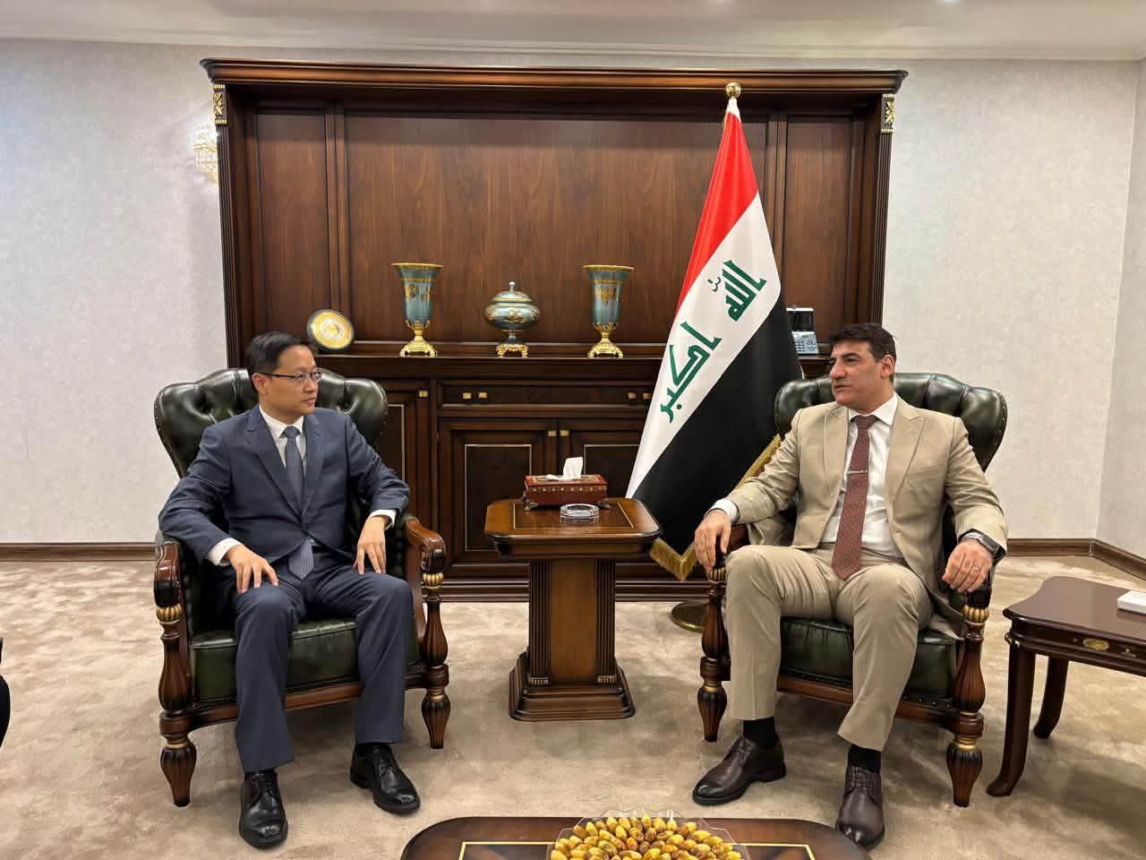 وكيل وزارة الخارجية للشؤون متعددة الأطراف والشؤون القانونية يلتقي السفير الصيني الجديد