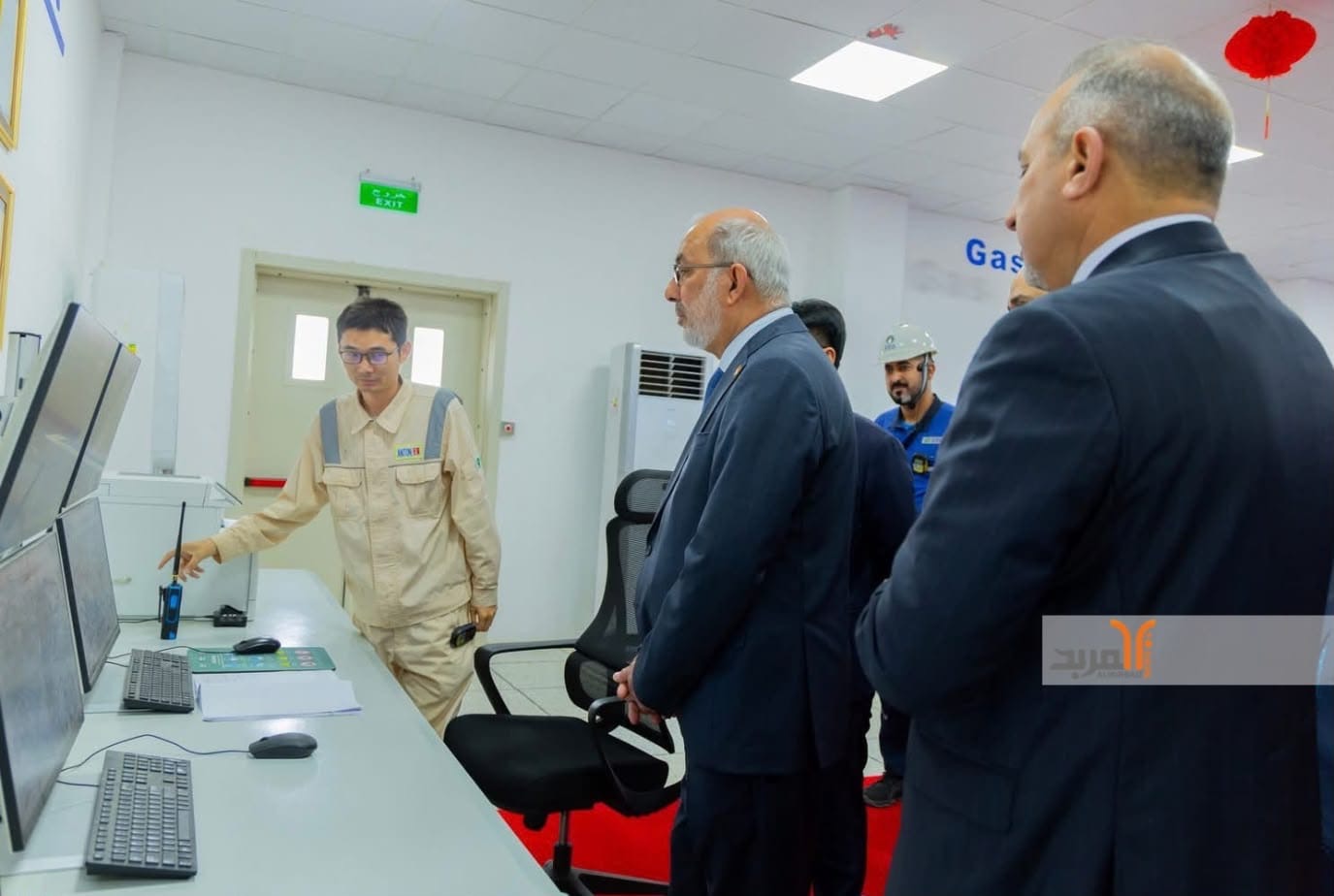 وزير النفط يفتتح وحدة لمعالجة الغاز المصاحب لدعم كهرباء بسماية بـ30 مقمق يومياً