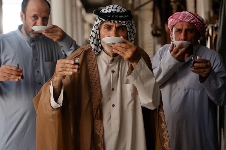 استورد «چاي» بـ125 مليون دولار بعام واحد:  العراق يموّل مزارع الهند بأموال النفط!