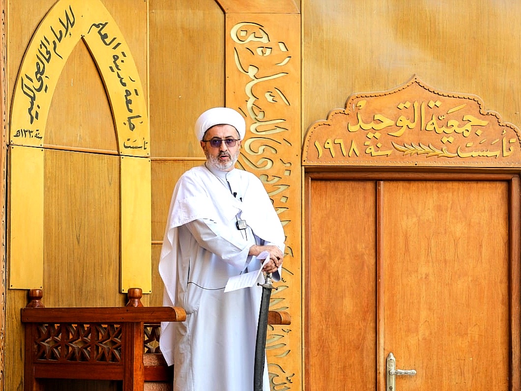 خطيب مدرسة الإمام الخالصي : الإنتماء إلى الله أساس بناء الوطن…و يحذّر من الفتن  ...